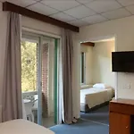Hotel Forest Park