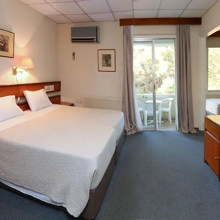Forest Park Hotel 4*