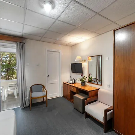 Forest Park Hotel 4*