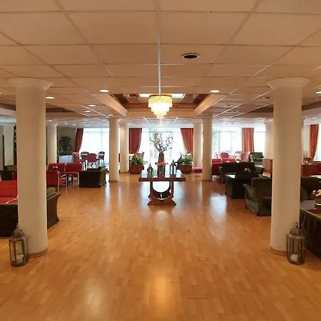 Forest Park Hotel 4*