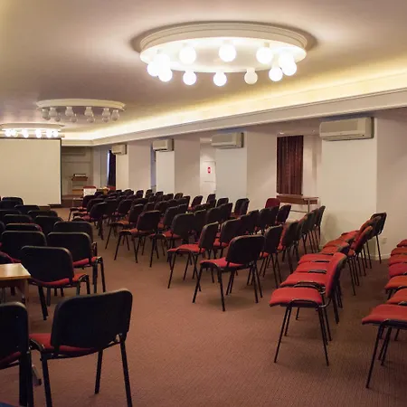 فندق Forest Park