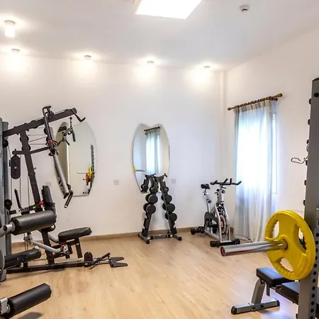 Forest Park فندق 4*