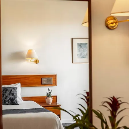 Forest Park 4* بلاتريس