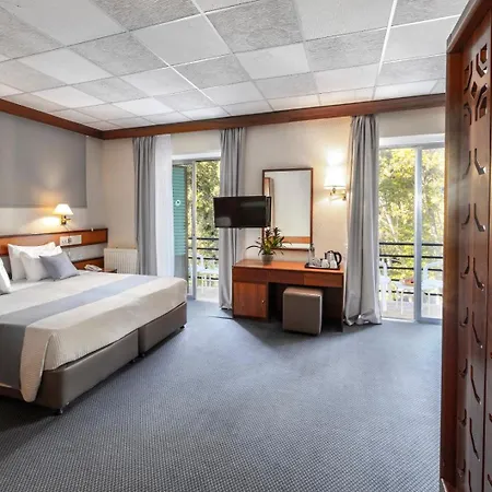 Forest Park بلاتريس