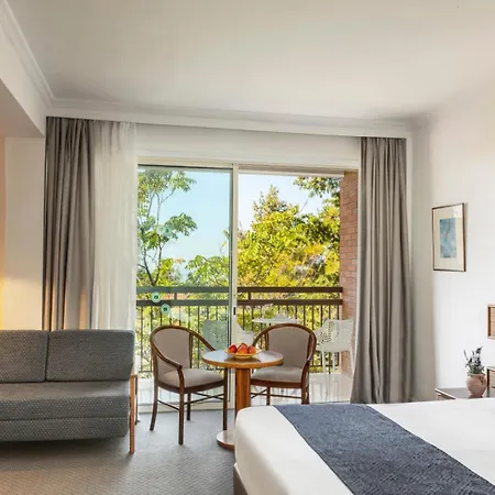 Forest Park Hotell 4*