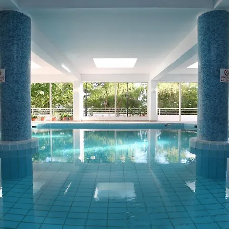 Hotel Forest Park 4*