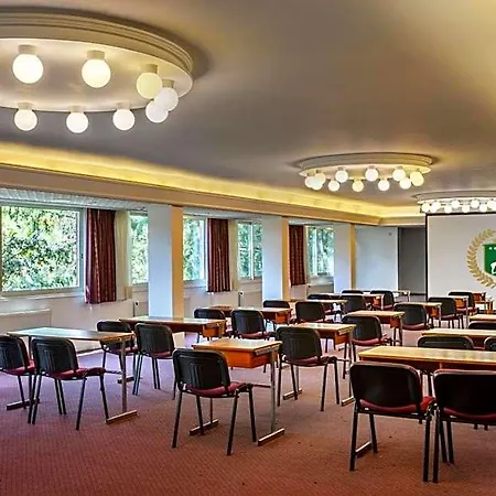 Forest Park Hotel