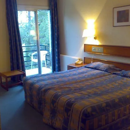 Hotel Forest Park 4*