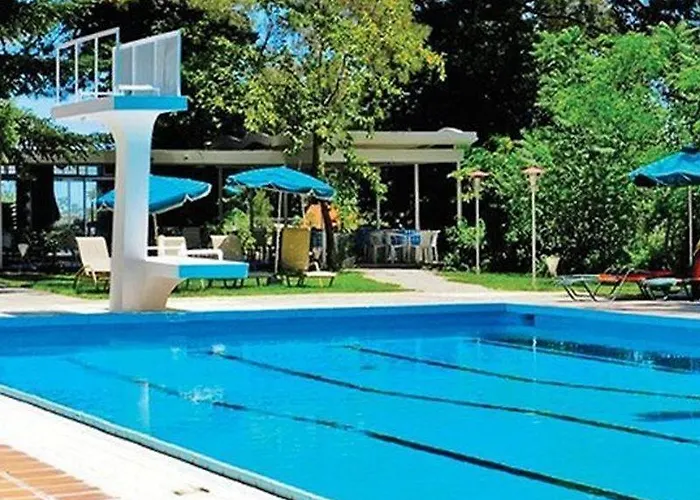 Forest Park 4* Πλάτρες